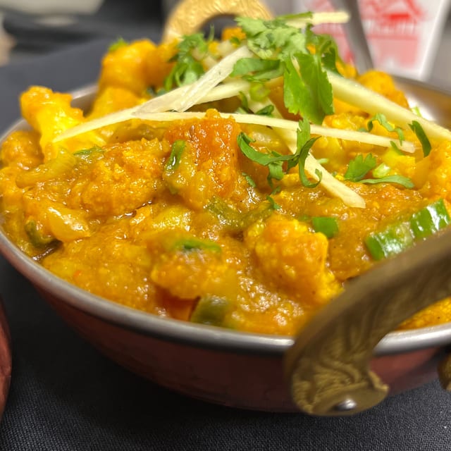 Aloo Gobi (Potato & Cauliflower Curry) (GF).