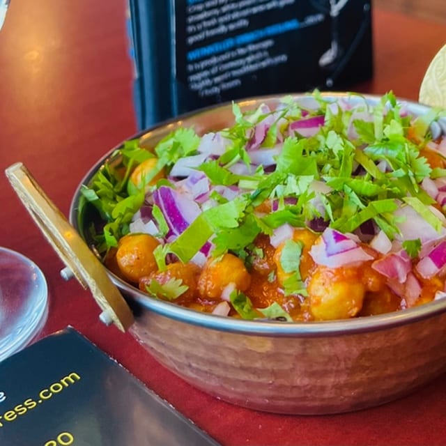 Chana Masala (Chickpeas).