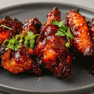 Lunch Tamarind Wings (4pc)