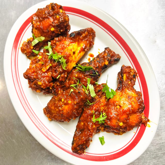 Spicy Bullet Wings (6pc).