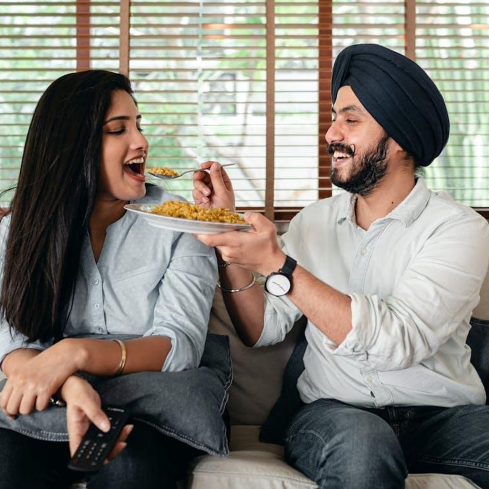 How to Order Indian Food Delivery for Groups