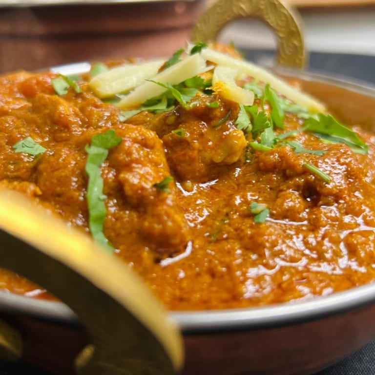  Dine In, Takeout and Delivery Near Hilltop