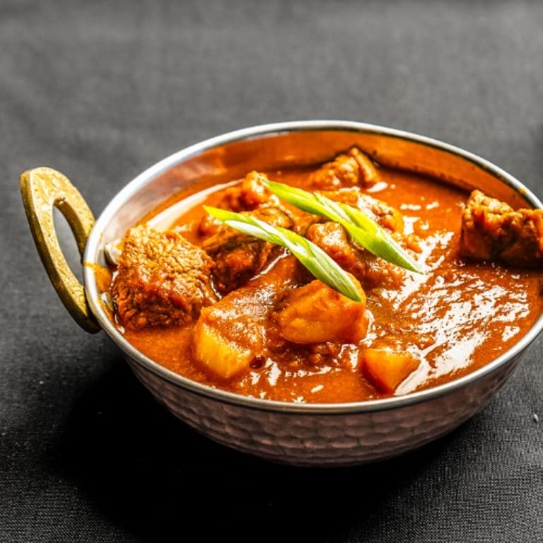 Savor Your Lunch with Us