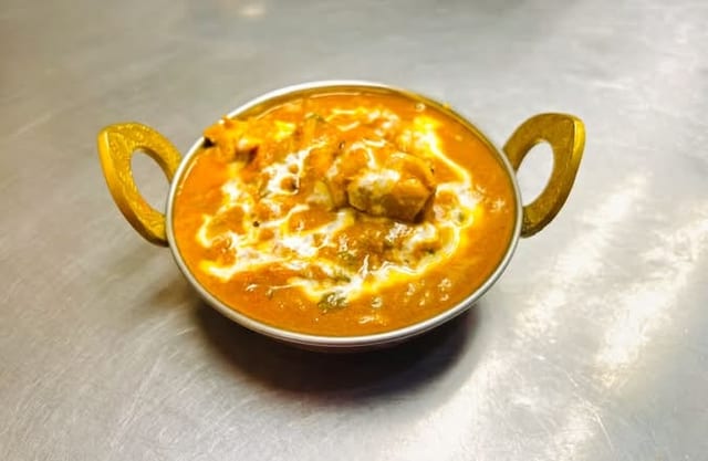 Rogan Josh Chicken (Tray).