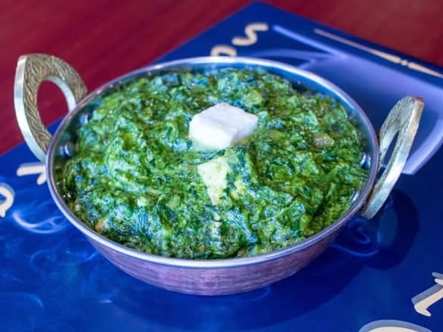 Saag Paneer (Tray).